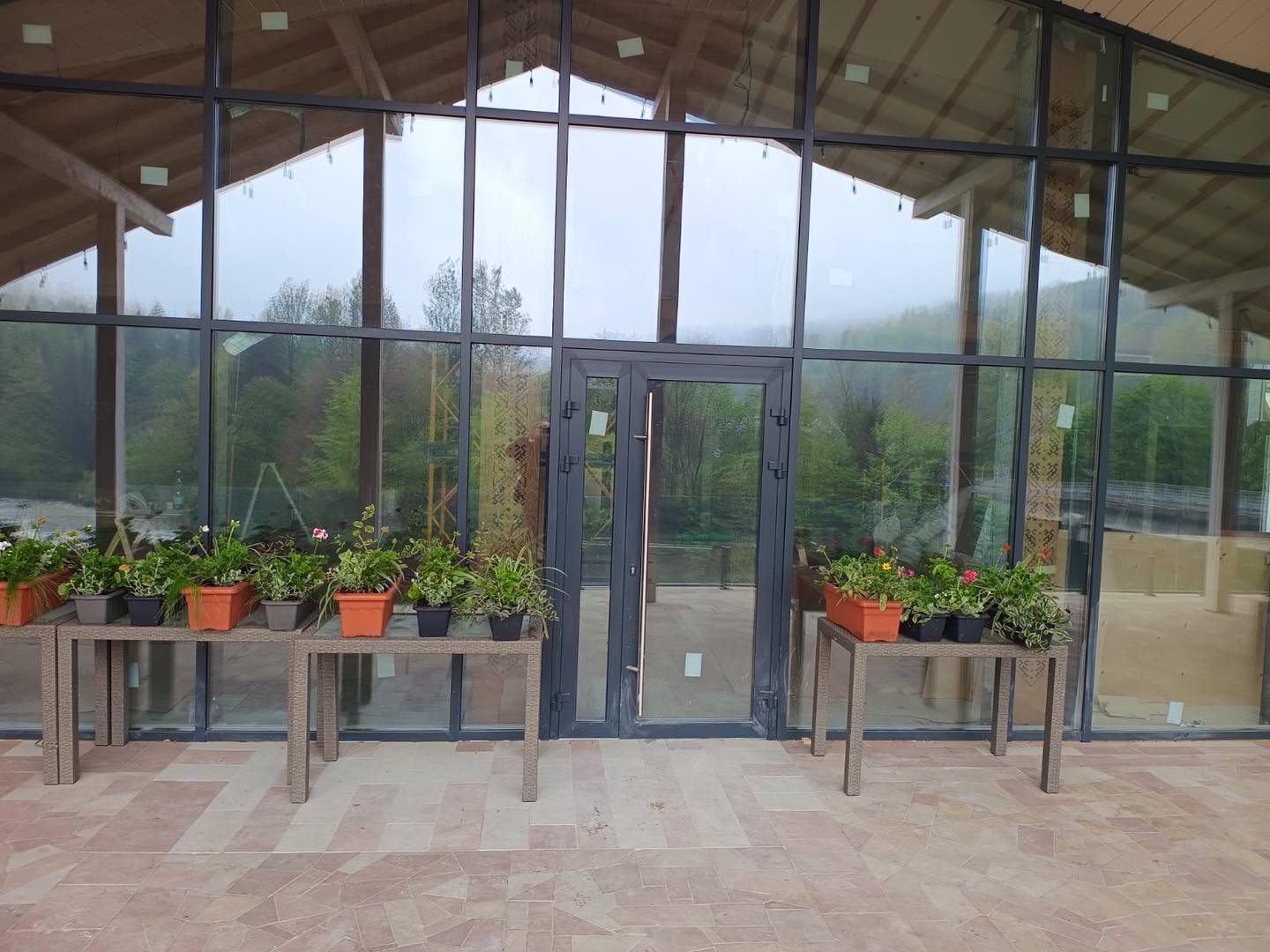 АЛЮМІНІЄВІ КОНСТРУКЦІЇ